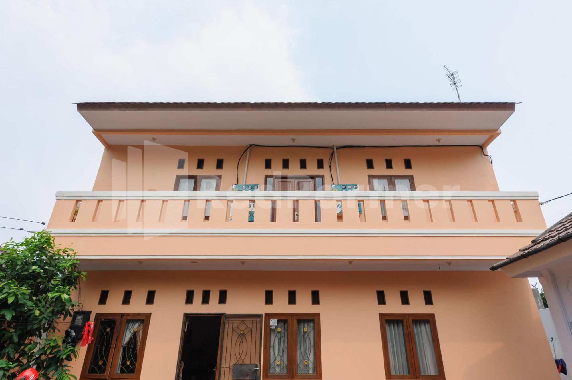 Pondok Cimanggu Syariah Mitra Reddoorz Bogor Exterior foto