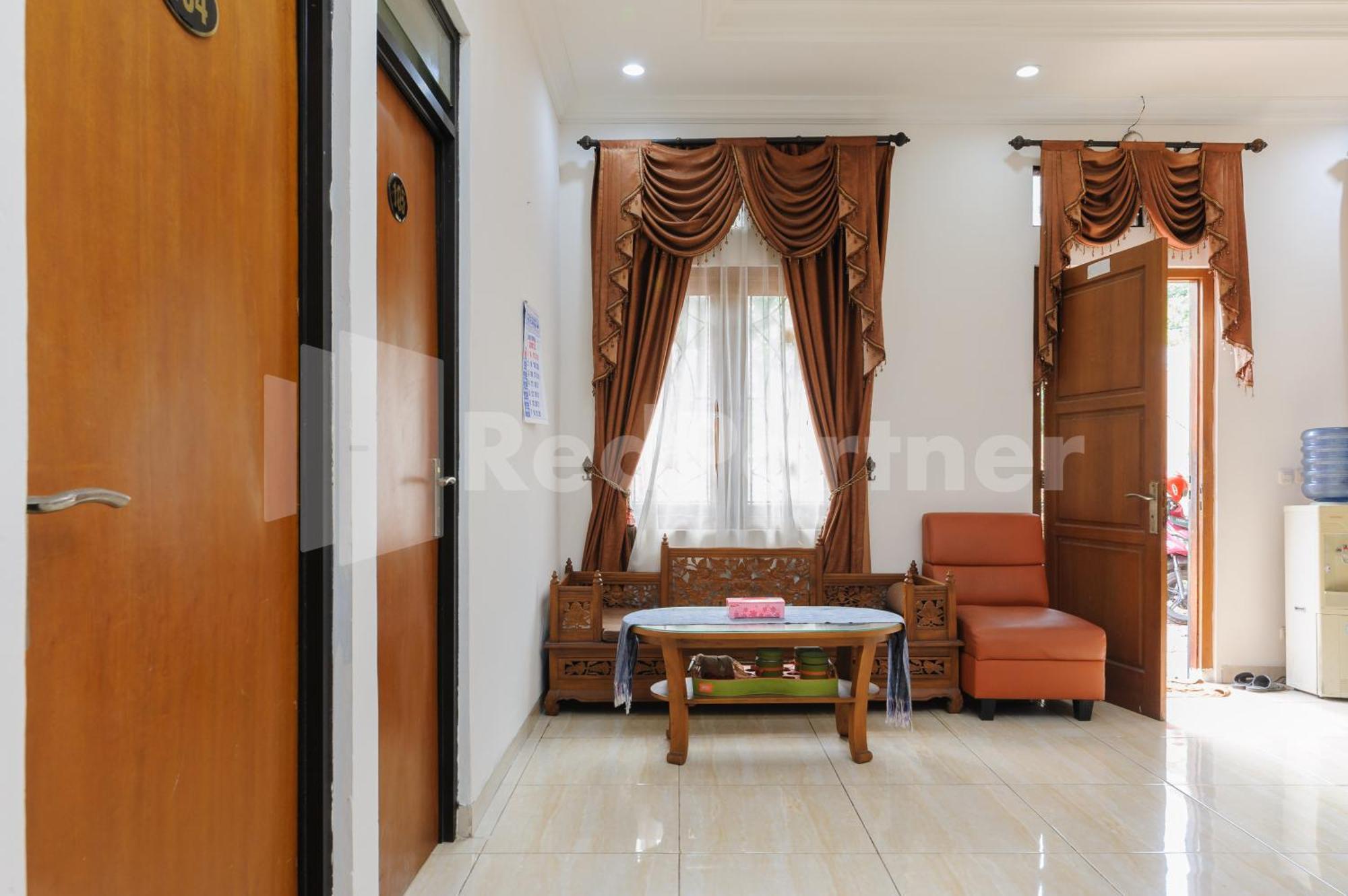 Pondok Cimanggu Syariah Mitra Reddoorz Bogor Exterior foto