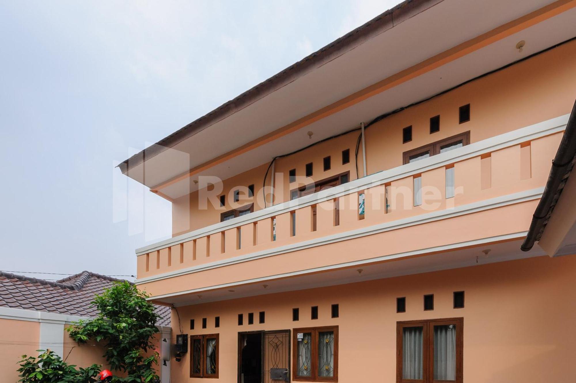 Pondok Cimanggu Syariah Mitra Reddoorz Bogor Exterior foto